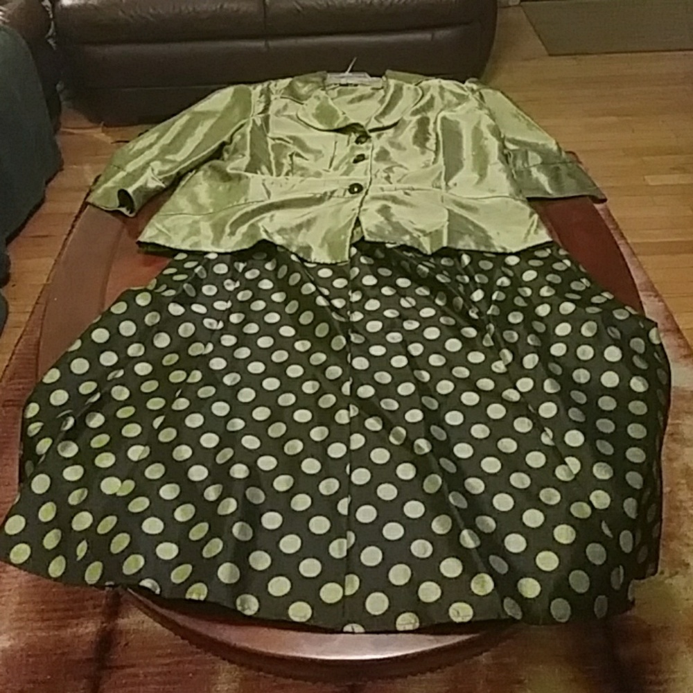 Beautiful , Eye Catching 2 piece Green Skirt Suit.